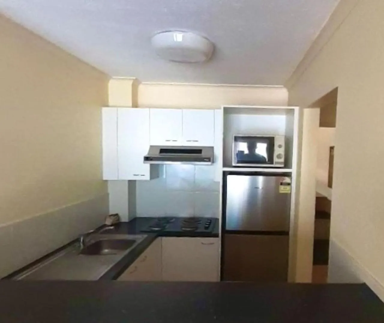 Quiet Unit In Leafy Hotel Brisbane