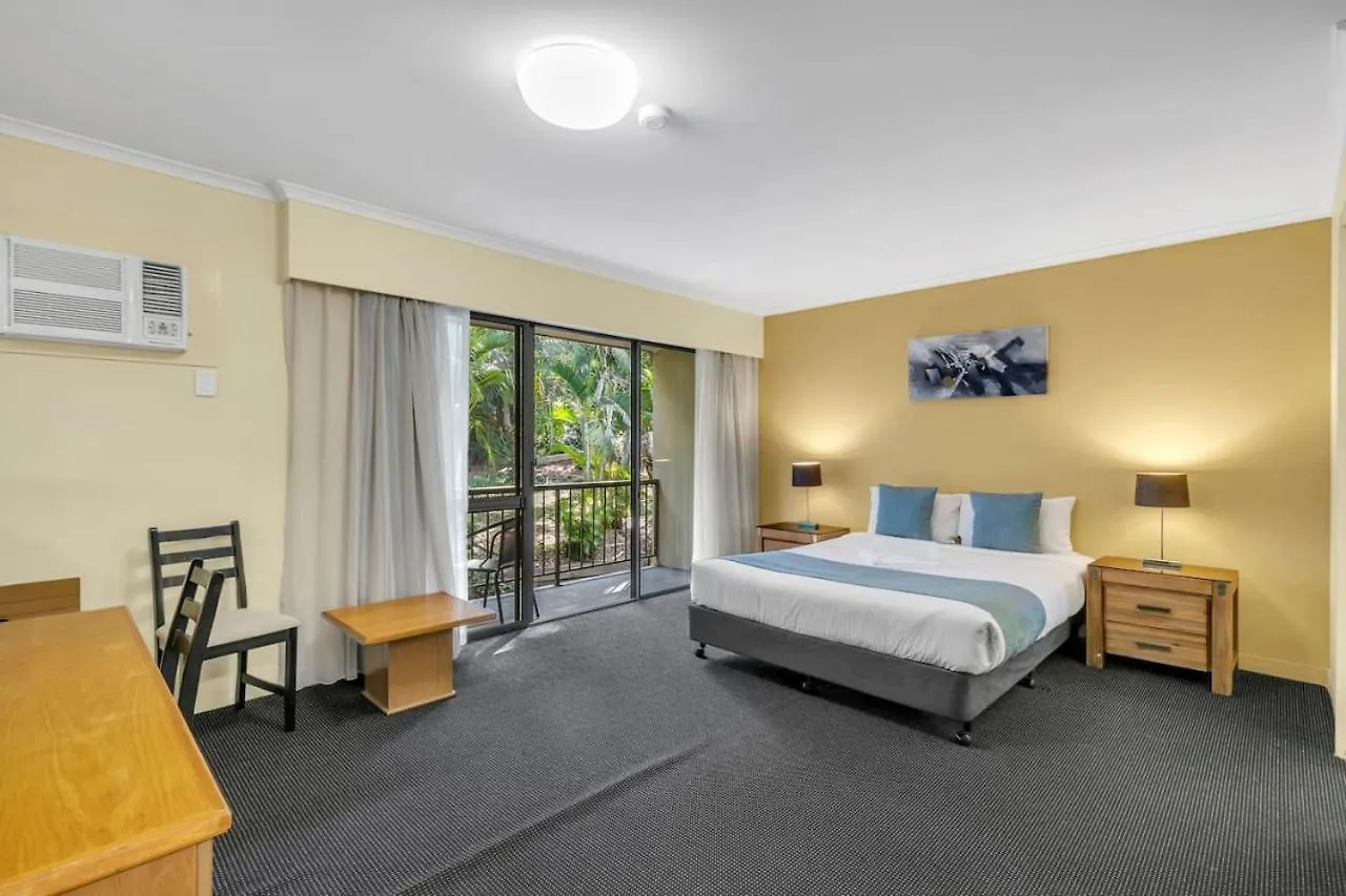 Quiet Unit In Leafy Hotel Brisbane